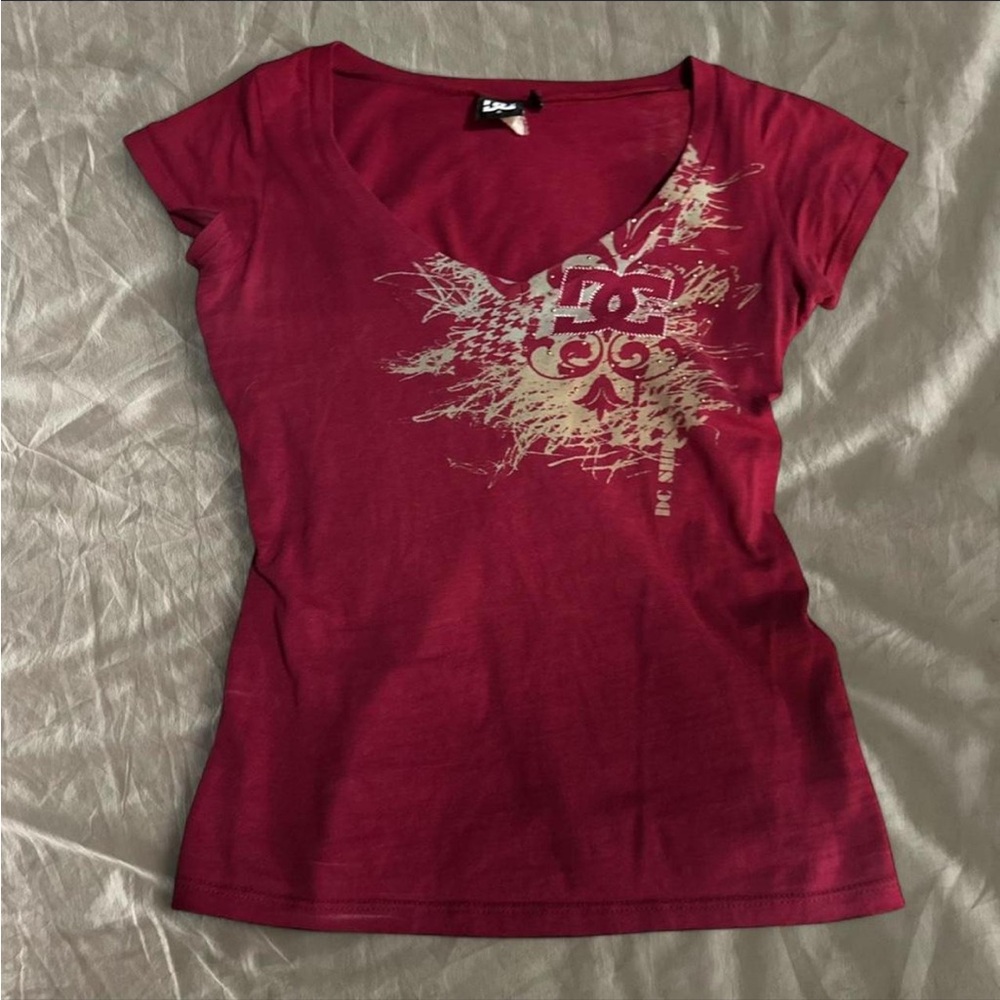 dc tee °❀⋆.ೃ࿔*:･